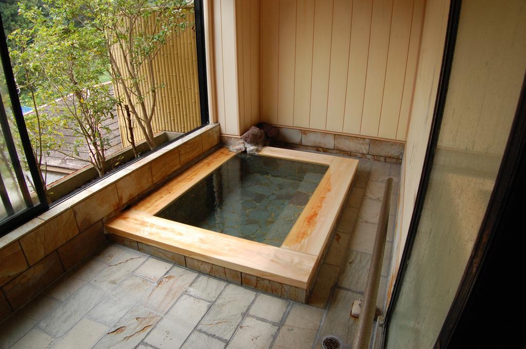 Sawatari Onsen Miyataya Ryokan Nakanojo Εξωτερικό φωτογραφία